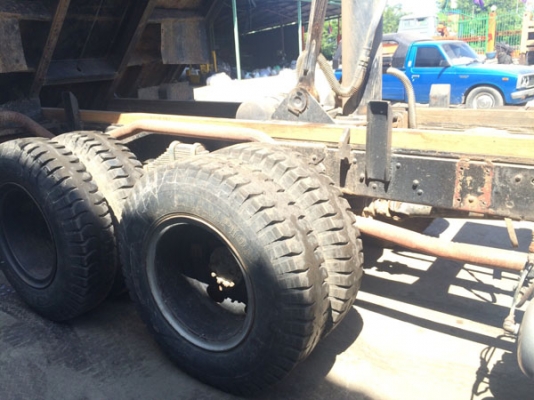 ขาย รถสิบล้อ ISUZU หน้ายาว ดั้ม