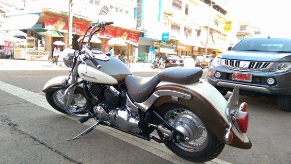 ขายคับ YAMAHA DRAGSTAR CLASSIC 400cc ปี1999 อินวอยส์ สรรพสามิตรคับ สภาพเดิมๆ สวยๆ สีสวย เครื่องแน่นมากคับ ราคา 98500 บาท สนใจติดต่อ 081-0578282 คับ ส่งได้ทั่วไทยคับ สนใจติดต่อ 081-0578282 FACEBOOK POP BIGBIKE SAKONNAKHON ไอดีไลน์ POPBIGBIKESAKONคับ สนใจรถ