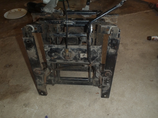 ขายขาเบาะชุดถุงลม fuso 3500 ขายขาเบาะชุดถุงลม fuso 3500