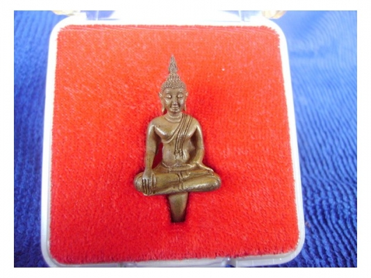 พระยอดธง หลวงพ่อคูณ รุ่นมหากุศล ปี2540 เนื้อนวะ