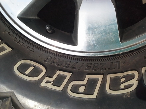 ล้อVigo + Hankook 265/75/16 สภาพพร้อมใช้ 1ชุด