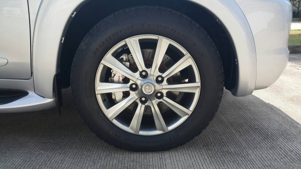 ขาย Lexus LX570 ปี2009 เครื่องV8 / 5700cc หนึ่งเดียวในประเทศไทยโทรเล๊ย!!!