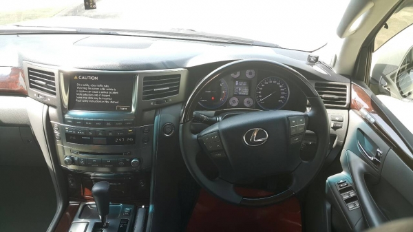 ขาย Lexus LX570 ปี2009 เครื่องV8 / 5700cc หนึ่งเดียวในประเทศไทยโทรเล๊ย!!!