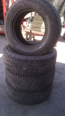 ขายยาง Hankook   265/65 R17  3000 บาทครับ