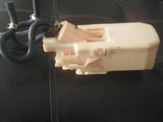 ปั๊มติ๊กในถังนำ้มัน นิสสัน ซันนี่ ฺB14