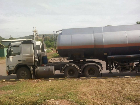 VOLVO FM10 320 HP (เพลาเดียว)พร้อม หางเเท๊งค์คอขวด SUTEE ขายพร้อมหางเเท๊งค์