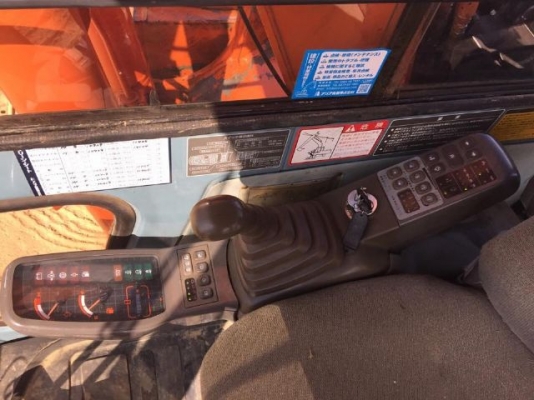 ขายรถแบคโฮ HITACHI EX120-3 มีระบบปากคีบหมุน 360 องศา รถนอกนำเข้าเองจากญี่ปุ่น สภาพสวยพร้อมใช้งาน มีVDOครับ ขายรถแบคโฮ HITACHI EX120-3 มีระบบปากคีบหมุน 360 องศา รถนอกนำเข้าเองจากญี่ปุ่น สภาพสวยพร้อมใช้งาน มีVDOครับ