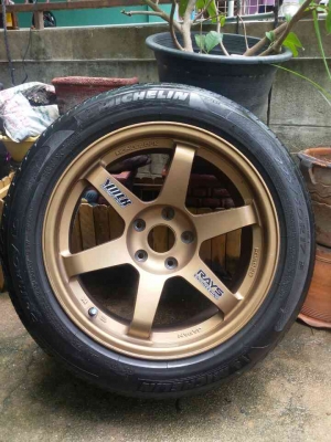 TE37 ขอบ 17 5รู 114 พร้อมยางชุดล่ะ 13,500