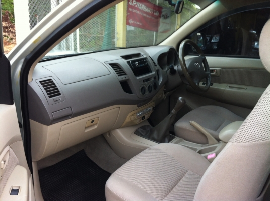 ขายวีโก้แคป ตัวท้อปเครื่อง 3.0G ปี2005 ขายวีโก้แคป ตัวท้อปเครื่อง 3.0G ปี2005