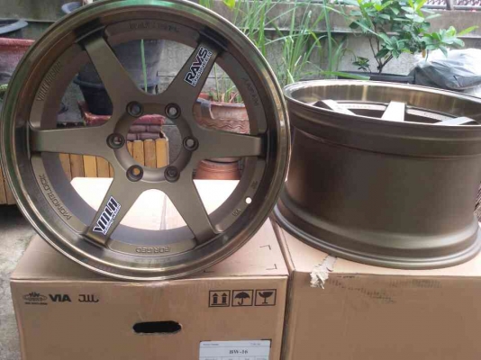 ล้อ TE37 ขอบ 18 ก้านตรง ชุดล่ะ 18000