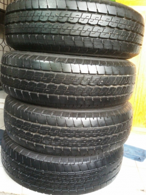 ยาง dunlop 215 70 15 ชุดล่ะ 5500