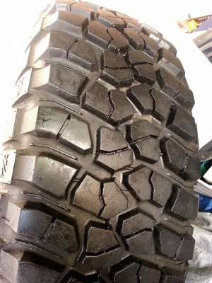 ขายยาง  BF MUD KM2  265 x 70 x 17  พร้อมล้อ
