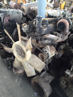 เครื่อง 4D105 komatsu เก่าใน  มี 2 ตัว ตัวละ 60,000 บาท  ติดเครื่องลองได้