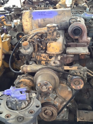 เครื่อง 4D105 komatsu เก่าใน  มี 2 ตัว ตัวละ 60,000 บาท  ติดเครื่องลองได้