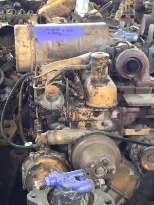 เครื่อง 4D105 komatsu เก่าใน  มี 2 ตัว ตัวละ 60,000 บาท  ติดเครื่องลองได้