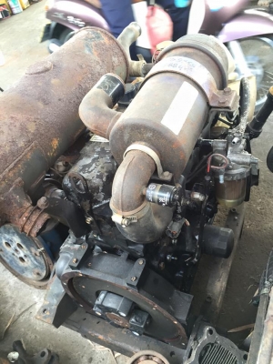 เครื่อง 4D88E komatsu เก่านอก   ราคา 75,000 บาท  ติดเครื่องลองได้ค่ะ