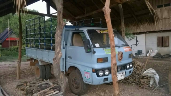 หกล้อ อีซูซุ TL100แรงฝากดำ ช่วงสั้น สภาพดีพร้อมใช้งาน เอกแจ้งลงเล่ม ทะเบียนพร้อมโอน