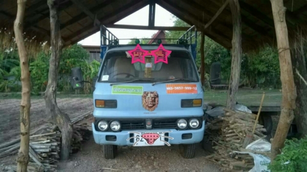 หกล้อ อีซูซุ TL100แรงฝากดำ ช่วงสั้น สภาพดีพร้อมใช้งาน เอกแจ้งลงเล่ม ทะเบียนพร้อมโอน