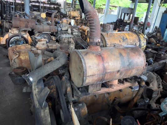 เครื่อง6D105 komatsu เก่าใน  มี 2 เครื่อง ราคาเครื่องละ 65,000 บาท  ติดเครื่องลองได้