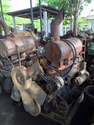 เครื่อง6D105 komatsu เก่าใน  มี 2 เครื่อง ราคาเครื่องละ 65,000 บาท  ติดเครื่องลองได้