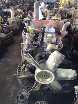 เครื่อง 4BD1 อีซูซุ ไม่มีเทอโบ เก่าใน  ราคา 70,000 บาท  ติดเครื่องลองได้ค่ะ