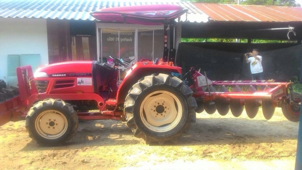 ยันมาร์49 แรง พร้อมอุปกรณ์3ชิ้น ราคา490,000 ต่อรองได้