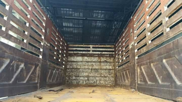 ขายกระบะดั้ม พร้อมอุปกรณ์ครบชุดคะ