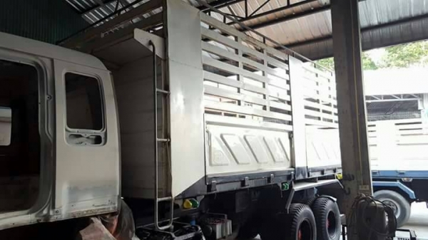 ขายกระบะดั้ม พร้อมอุปกรณ์ครบชุดคะ