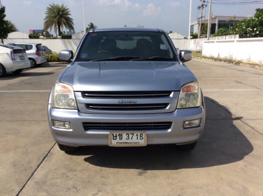 ขายรถกระบะ อีซูซุ ดีแม็ก 4ประตูตัวท็อป ปี03เครื่อง 3.0 เทอร์โบ เกียร์ออโต้ เพาเวอร์ ไฟฟ้าทั้งคัน airbag2ใบ/เบรคabs ภายในสวยเดิมๆแอร์เย็นฉ่ำ วิทยุCD ตัวถังเดิมๆห้องเครื่องเดิมๆสีเงาบางมีริ้วรอยบ้าง คัสซีดีไม่ผุ เครื่องแน่น เกียร์ดี รถขับดี ใช้งานได้เลยครับ