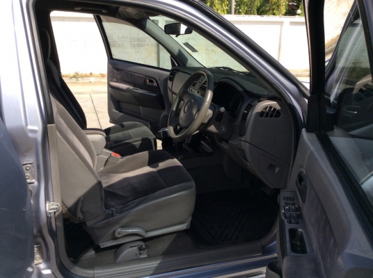 ขายรถกระบะ อีซูซุ ดีแม็ก 4ประตูตัวท็อป ปี03เครื่อง 3.0 เทอร์โบ เกียร์ออโต้ เพาเวอร์ ไฟฟ้าทั้งคัน airbag2ใบ/เบรคabs ภายในสวยเดิมๆแอร์เย็นฉ่ำ วิทยุCD ตัวถังเดิมๆห้องเครื่องเดิมๆสีเงาบางมีริ้วรอยบ้าง คัสซีดีไม่ผุ เครื่องแน่น เกียร์ดี รถขับดี ใช้งานได้เลยครับ