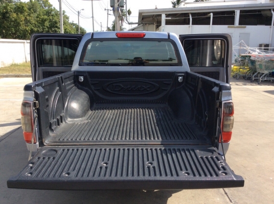 ขายรถกระบะ อีซูซุ ดีแม็ก 4ประตูตัวท็อป ปี03เครื่อง 3.0 เทอร์โบ เกียร์ออโต้ เพาเวอร์ ไฟฟ้าทั้งคัน airbag2ใบ/เบรคabs ภายในสวยเดิมๆแอร์เย็นฉ่ำ วิทยุCD ตัวถังเดิมๆห้องเครื่องเดิมๆสีเงาบางมีริ้วรอยบ้าง คัสซีดีไม่ผุ เครื่องแน่น เกียร์ดี รถขับดี ใช้งานได้เลยครับ