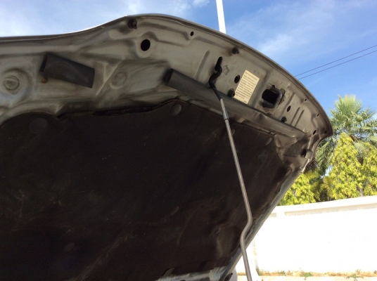 ขายรถกระบะ อีซูซุ ดีแม็ก 4ประตูตัวท็อป ปี03เครื่อง 3.0 เทอร์โบ เกียร์ออโต้ เพาเวอร์ ไฟฟ้าทั้งคัน airbag2ใบ/เบรคabs ภายในสวยเดิมๆแอร์เย็นฉ่ำ วิทยุCD ตัวถังเดิมๆห้องเครื่องเดิมๆสีเงาบางมีริ้วรอยบ้าง คัสซีดีไม่ผุ เครื่องแน่น เกียร์ดี รถขับดี ใช้งานได้เลยครับ