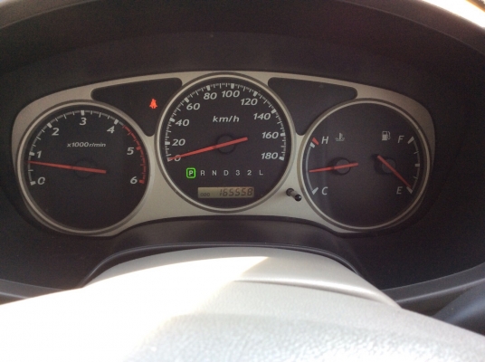 ขายรถกระบะ อีซูซุ ดีแม็ก 4ประตูตัวท็อป ปี03เครื่อง 3.0 เทอร์โบ เกียร์ออโต้ เพาเวอร์ ไฟฟ้าทั้งคัน airbag2ใบ/เบรคabs ภายในสวยเดิมๆแอร์เย็นฉ่ำ วิทยุCD ตัวถังเดิมๆห้องเครื่องเดิมๆสีเงาบางมีริ้วรอยบ้าง คัสซีดีไม่ผุ เครื่องแน่น เกียร์ดี รถขับดี ใช้งานได้เลยครับ