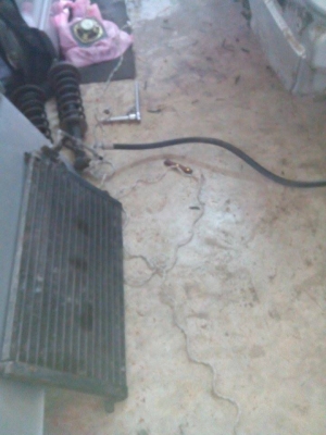 ขายอระไหร่ กาแล้น อี33 ครับ