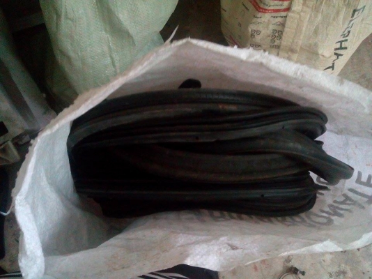 ขายอระไหร่ กาแล้น อี33 ครับ