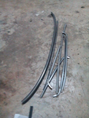 ขายอระไหร่ กาแล้น อี33 ครับ