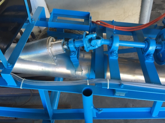 ขายท่อสูบน้ำขนาด8นิ้วยาว7เมตร มีล้อลากจูงเครื่อง3สูบพร้อมใช้งานทันที