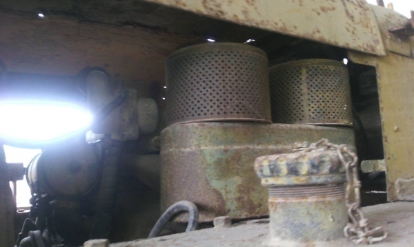 รถ บด. 11 ล้อ  ( ขายตามสภาพ. )     สนใจติดต่อ  081 - 6079515