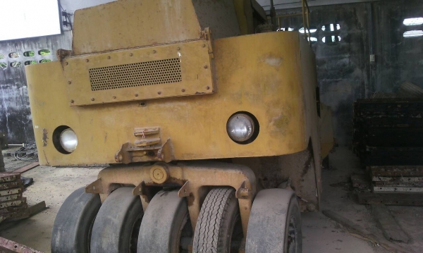 รถ บด. 11 ล้อ  ( ขายตามสภาพ. )     สนใจติดต่อ  081 - 6079515