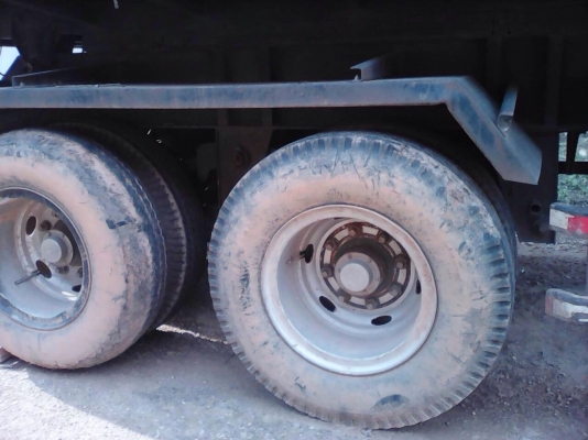 รถอีซูซุ 10 ล้อดั้ม  360  แรงม้า.  ( รถวิ่ง 1xx,xxx กว่า กม. )  ,  ( ขายแม่ , ลูก. )     สนใจติดต่อ   081 - 6079515