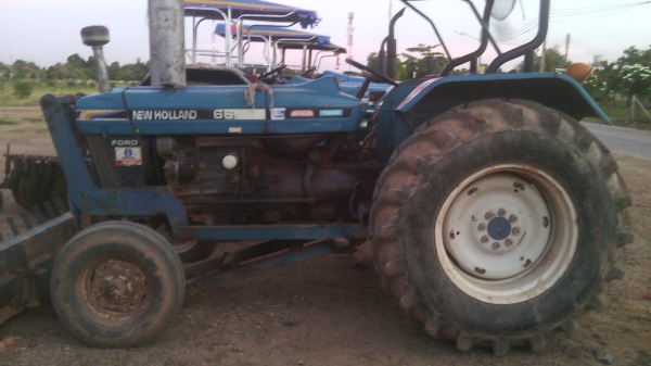 ขายรถไถ  ฟอดร์รุ่น6600  แท้ๆครับT5      สวยเดิมๆพร้อมใช้ยางดีสีสวย0810076640