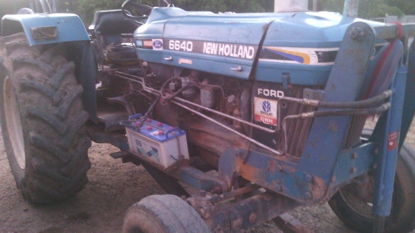 ขายรถไถ  ฟอดร์รุ่น6600  แท้ๆครับT5      สวยเดิมๆพร้อมใช้ยางดีสีสวย0810076640