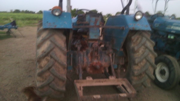 ขายรถไถ  ฟอดร์รุ่น6600  แท้ๆครับT5      สวยเดิมๆพร้อมใช้ยางดีสีสวย0810076640