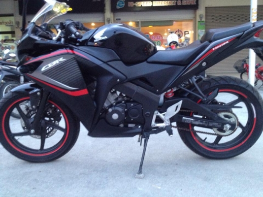 Honda 150i สีดำ ปี 57 รถ 9 เดือน ลายล่าสุด สภาพสวย เดิม ๆ