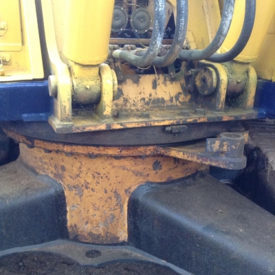 แบคโฮ komatsu