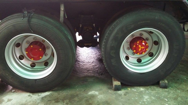 ขายรถบรรทุก10ล้อ มิตซูบิชิ ฟูโซ่195ยาว7.8/ม.แอร์ วิทยุ ฟิวม์ครบ พร้อมใช้