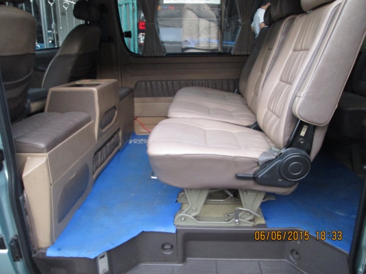 รถตู้ปี04สภาพสดๆเลยครับ