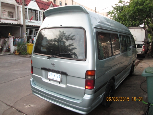 รถตู้ปี04สภาพสดๆเลยครับ