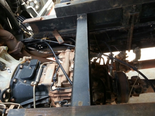 รถฮีโน่ 6 ล้อดั้ม 175 แรงม้า. ปี 54 ( รถวิ่ง 18x,xxx กว่า กม. ) สนใจติดต่อ 081 - 6079515 รถฮีโน่ 6 ล้อดั้ม 175 แรงม้า. ปี 54 ( รถวิ่ง 18x,xxx กว่า กม. ) สนใจติดต่อ 081 - 6079515