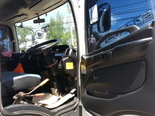 รถฮีโน่ 6 ล้อดั้ม 175 แรงม้า. ปี 54 ( รถวิ่ง 18x,xxx กว่า กม. ) สนใจติดต่อ 081 - 6079515 รถฮีโน่ 6 ล้อดั้ม 175 แรงม้า. ปี 54 ( รถวิ่ง 18x,xxx กว่า กม. ) สนใจติดต่อ 081 - 6079515